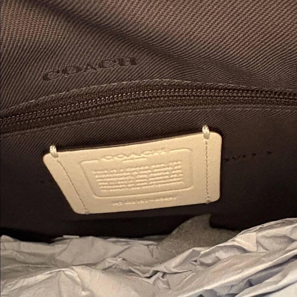 COACH BEIGE & CREAM JACQUARD DUFFLETTE BAG / NWOT
